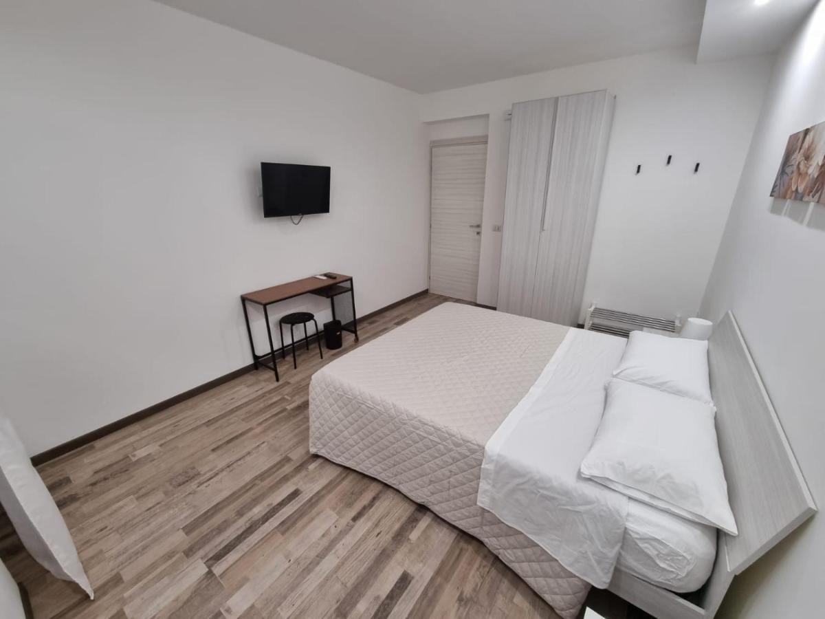 Civico 1 Apartment Valguarnera Caropepe Luaran gambar