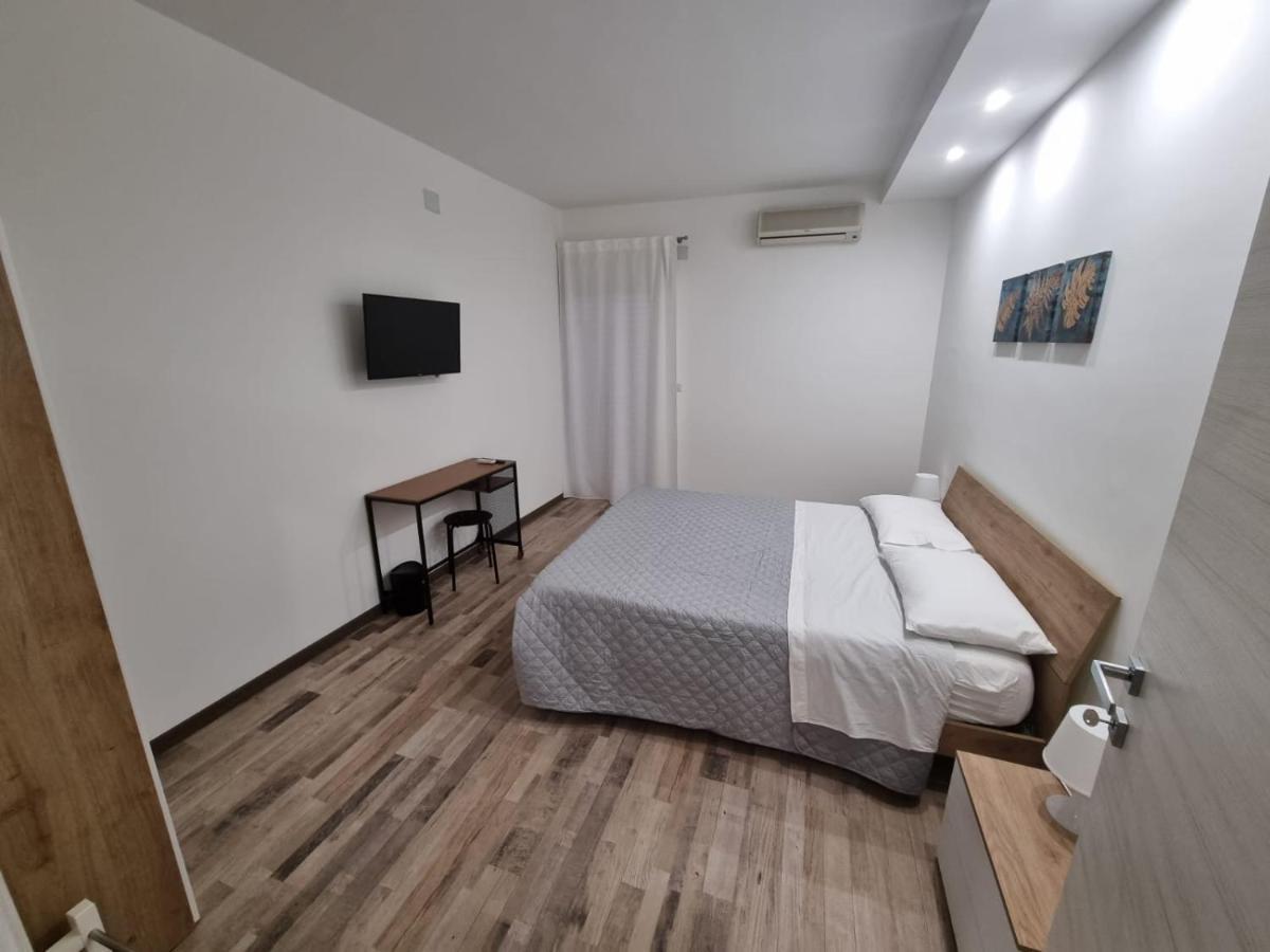 Civico 1 Apartment Valguarnera Caropepe Luaran gambar